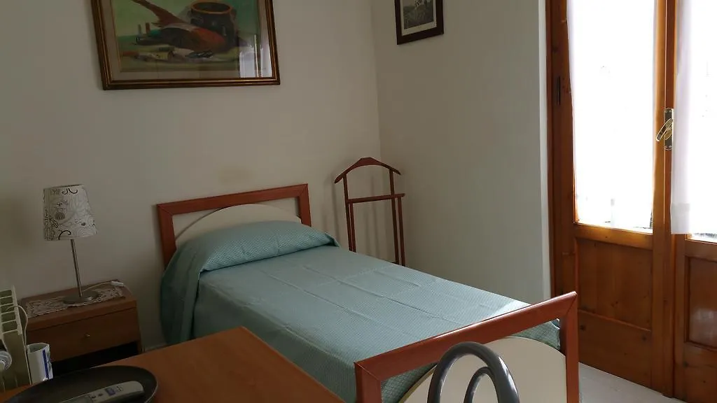 Hotel Redi-1